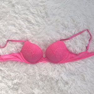 Hot pink Victoria’s Secret bra